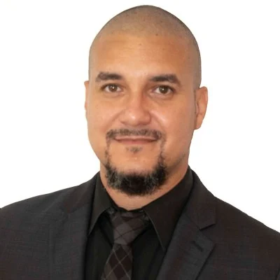 Portrait of JR Lopez, founder of Glavnos Holdings
